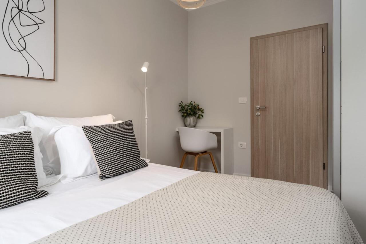 Apartments Alloro By Seeadria Agency Новиград Екстериор снимка